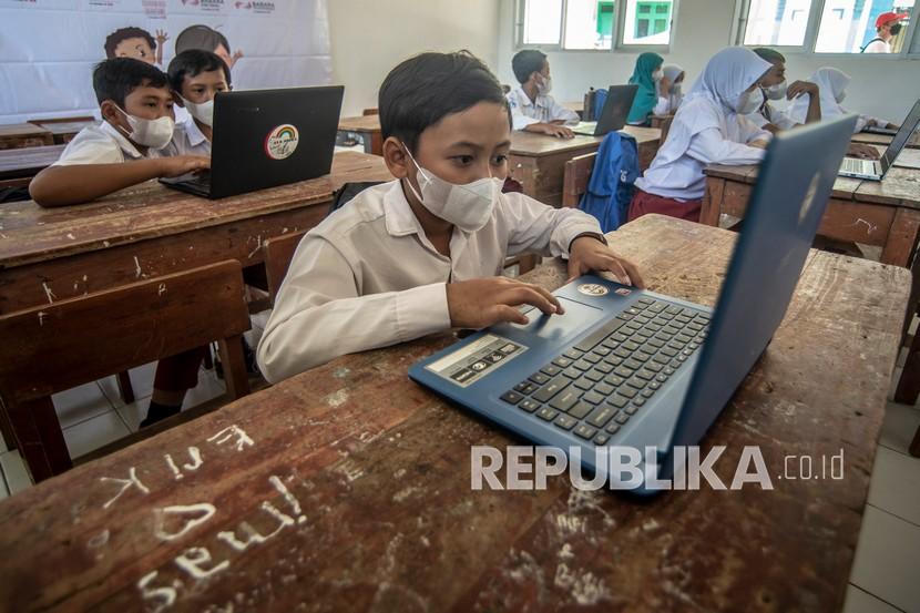 Langkah Baru Pemerintah Resmikan Kebijakan Digitalisasi Sekolah